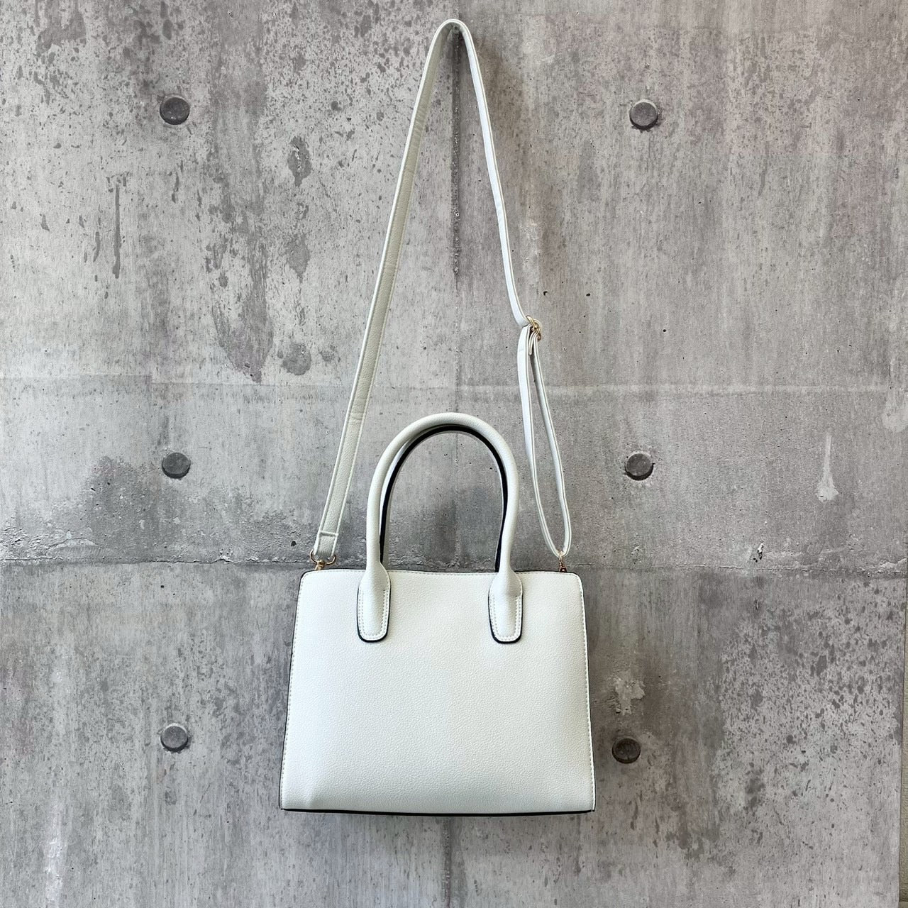 シンプル2wayハンドバッグ/ハンドルバッグ/シンプル/きれいめ/3室構造/おでかけ/ビジネス/通勤 GBG-B672